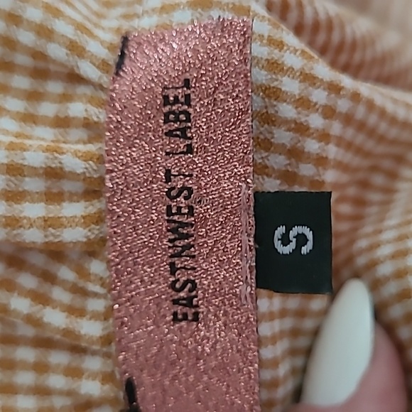 Striped Ruffles Crop Top - Picture 6 of 7